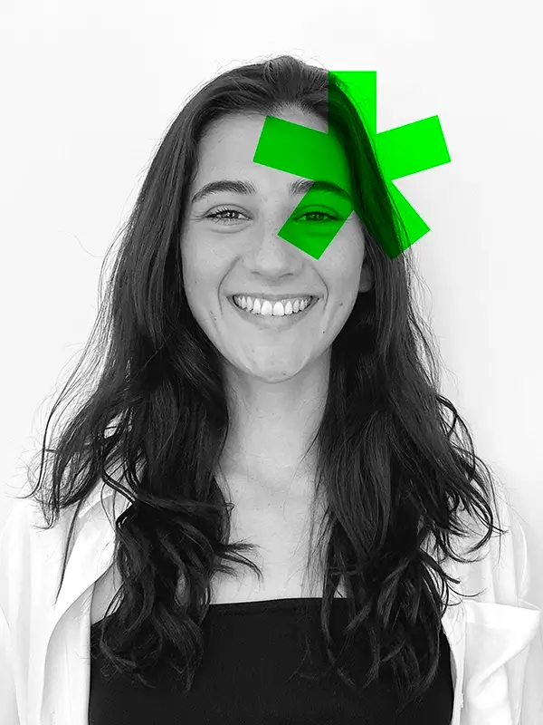Photos des membres de l'équipe : Adèle, designer interactif