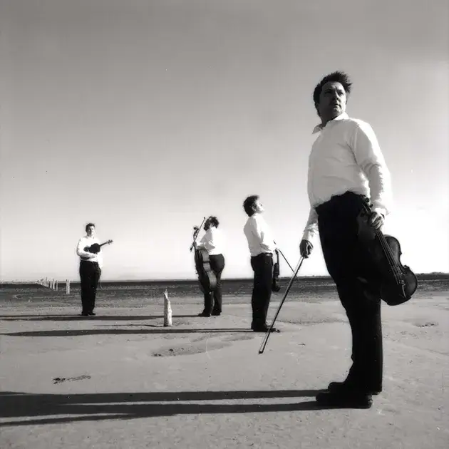 Photo du Quatuor Debussy édition 2009 - plage noir et blanc