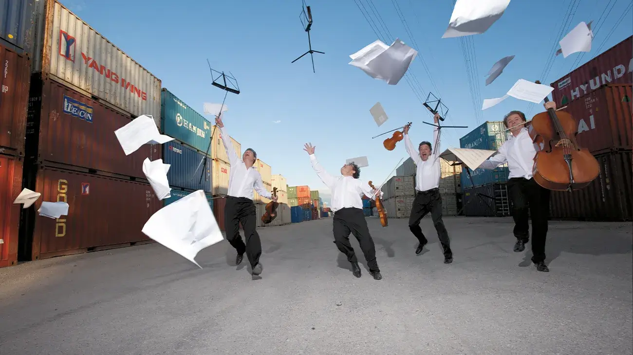 Photo du Quatuor Debussy édition 2012- partitions qui volent - containers