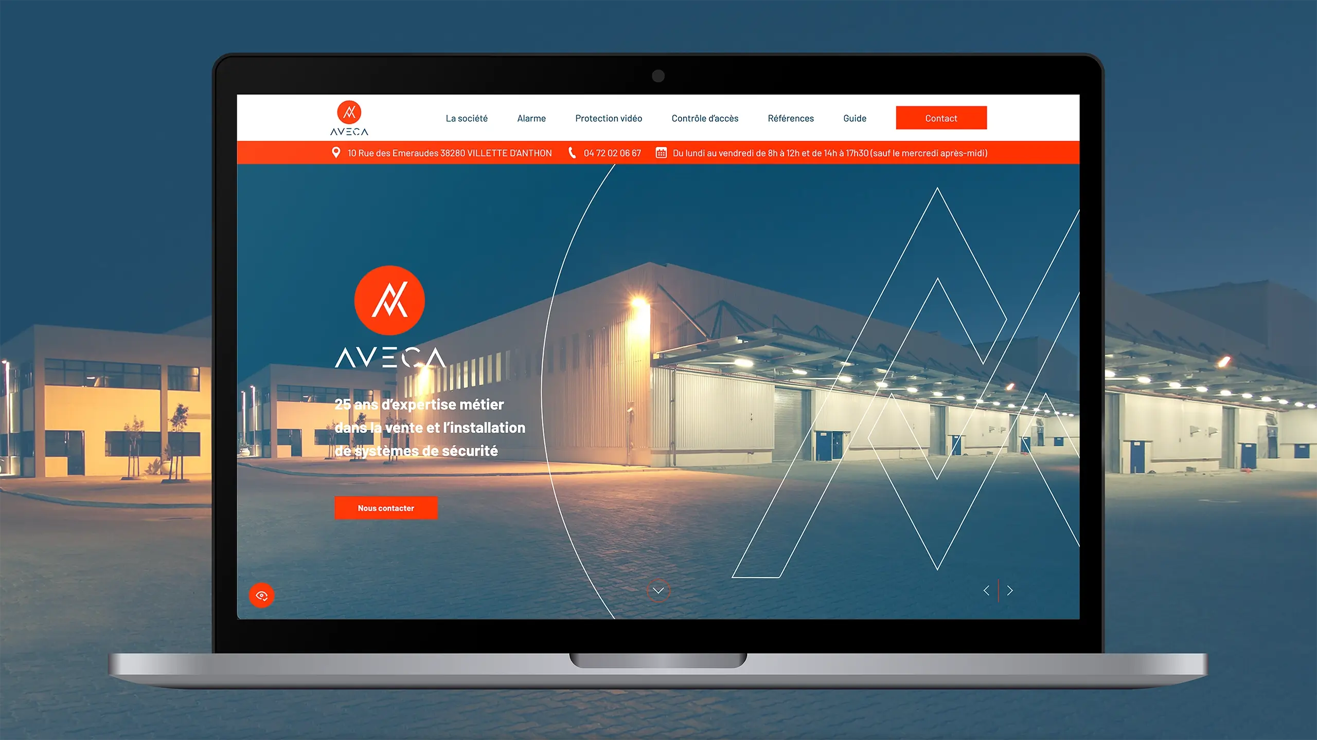 Page d'accueil du site d'Aveca sur un écran d'ordinateur